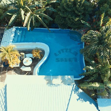 Little Savoy Guest House New Runaway Bay Exteriér fotografie