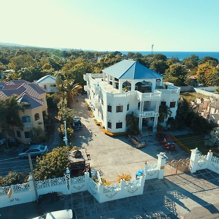 Little Savoy Guest House New Runaway Bay Exteriér fotografie
