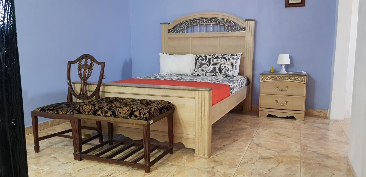 Little Savoy Guest House New Runaway Bay Exteriér fotografie