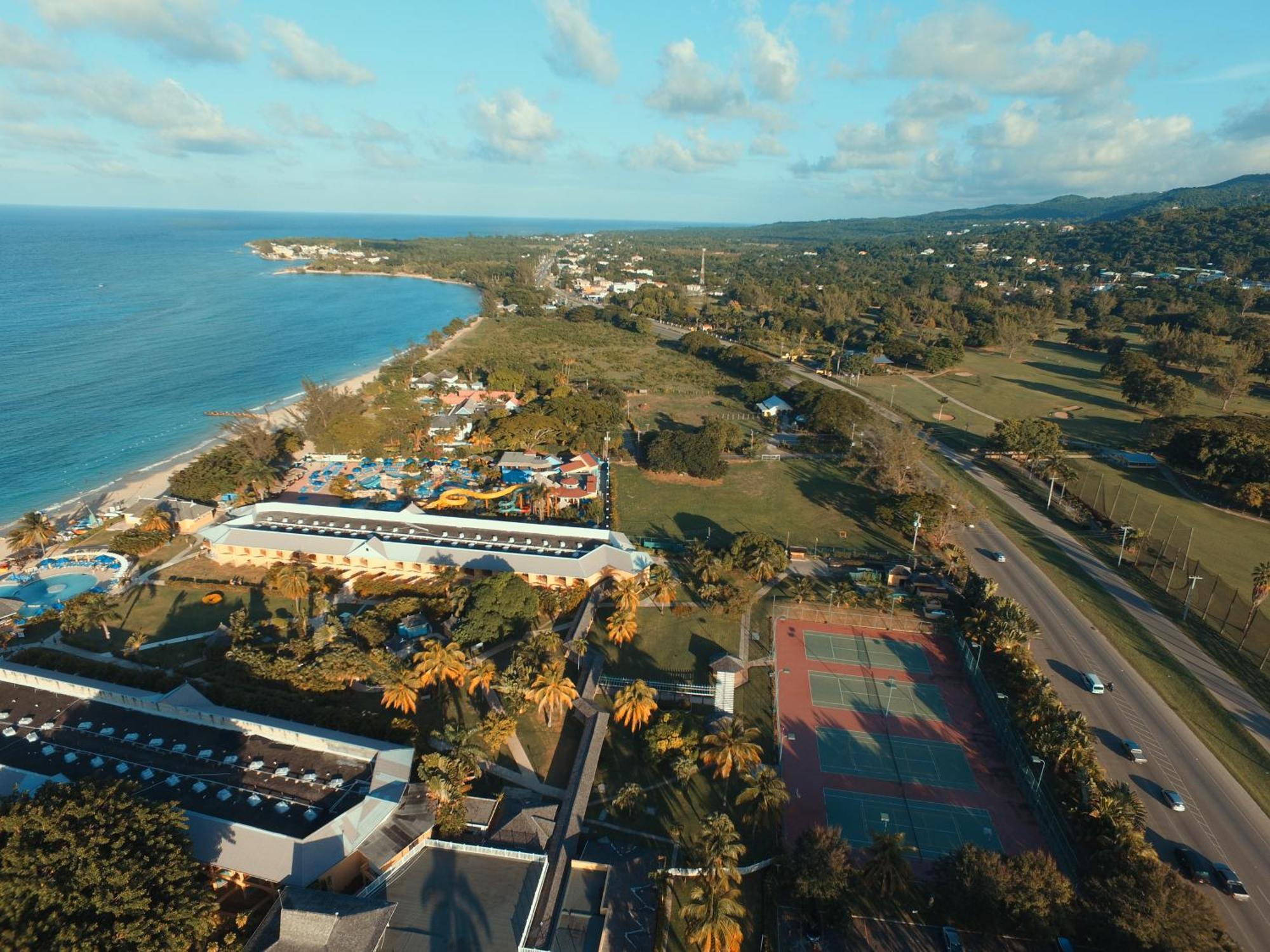 Little Savoy Guest House New Runaway Bay Exteriér fotografie