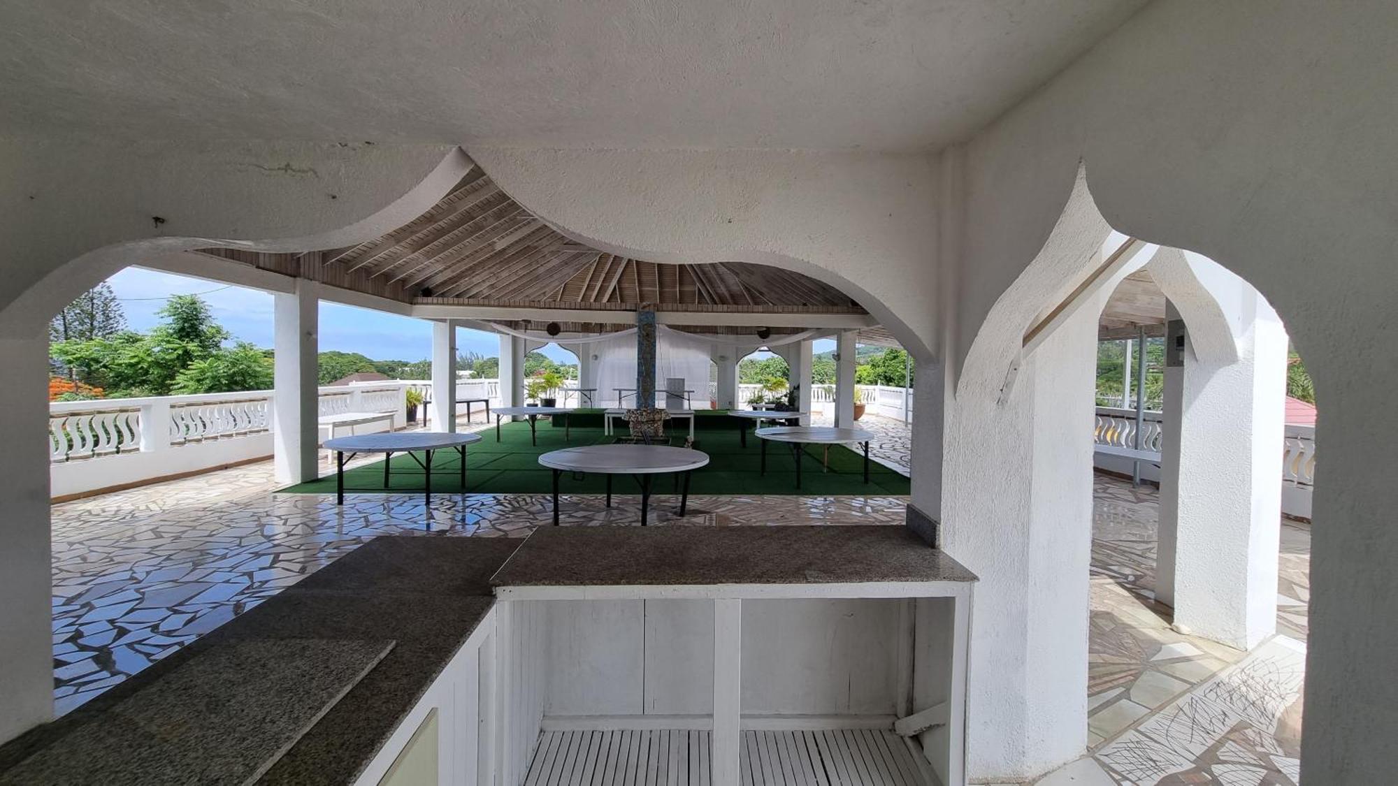 Little Savoy Guest House New Runaway Bay Exteriér fotografie
